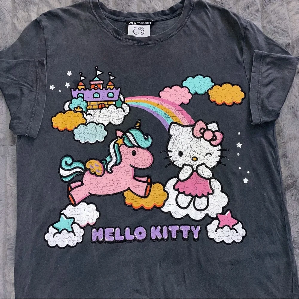 Zara Tee - Picture 2 of 3